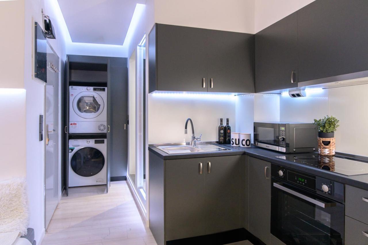 25 Dikaiosinis Ave. Lägenhet Heraklion Exteriör bild